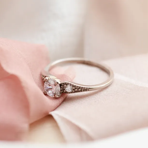 Gold vintage lab-grown diamond ring ORSINI Image
