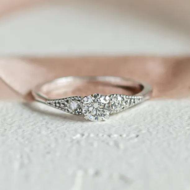 Gold vintage lab-grown diamond ring ORSINI Image