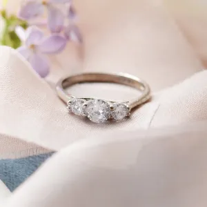Gold lab-grown diamond engagement ring VIRBO Thumbnail