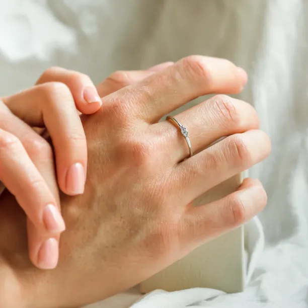 Minimalist ring with lab-grown diamonds HANOI Image