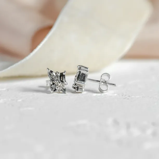 Gold cluster earrings with salt and pepper diamonds QUATRO Image