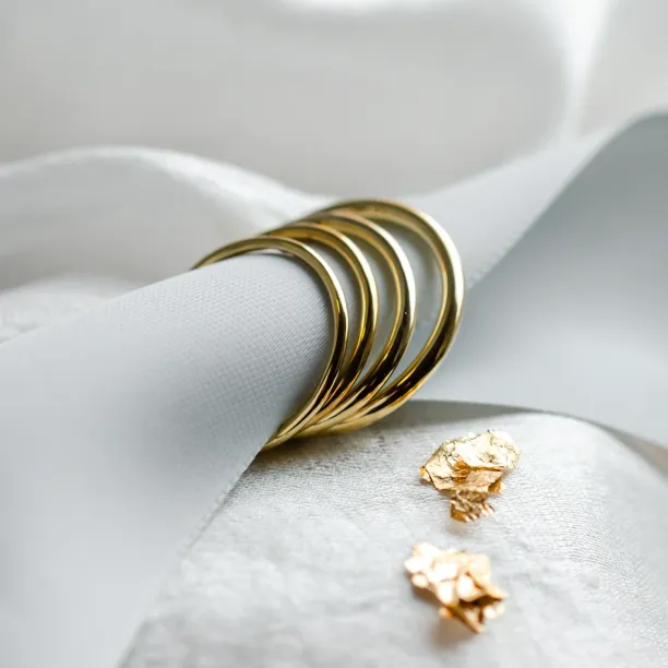 LOBE wedding gold rings Image