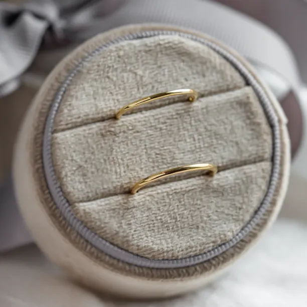 LOBE wedding gold rings Image