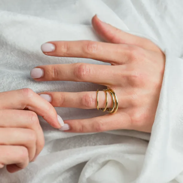 LOBE wedding gold rings Image