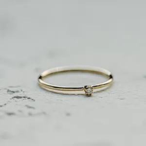 Gold minimalistic ring with diamond LAUDE Thumbnail