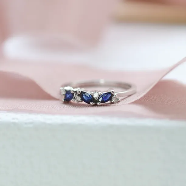 Gold ring with sapphires and round diamonds VALLY Image