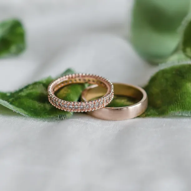 Luxurious diamond wedding rings KNEDE Image