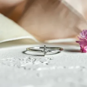 Minimalist ring with kite salt and pepper diamond KATE Thumbnail