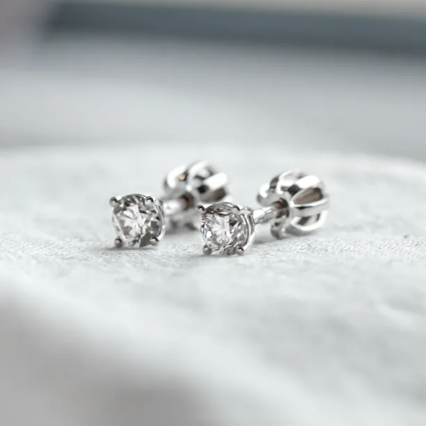 Classic earrings with diamonds ESTELLE Image