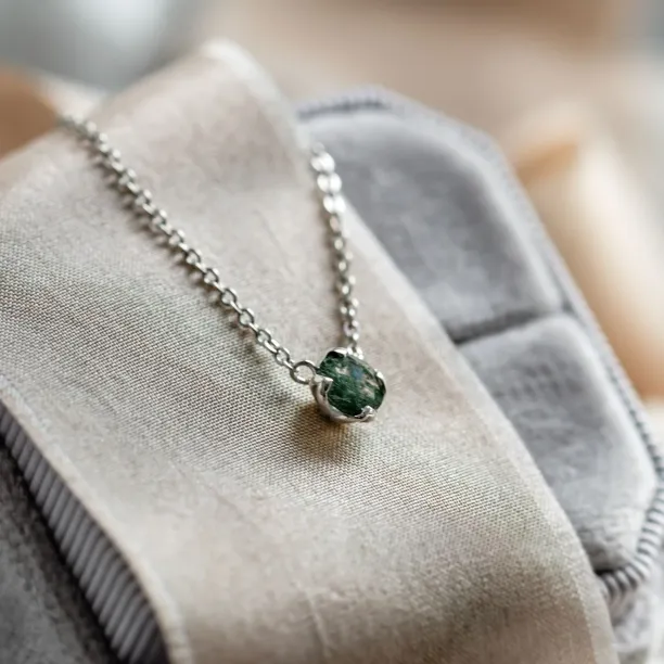 Moss agate in gold necklace ELF Image