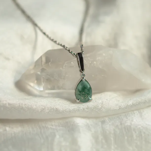 Gold necklace with pear moss agate and diamond GISELLE Image