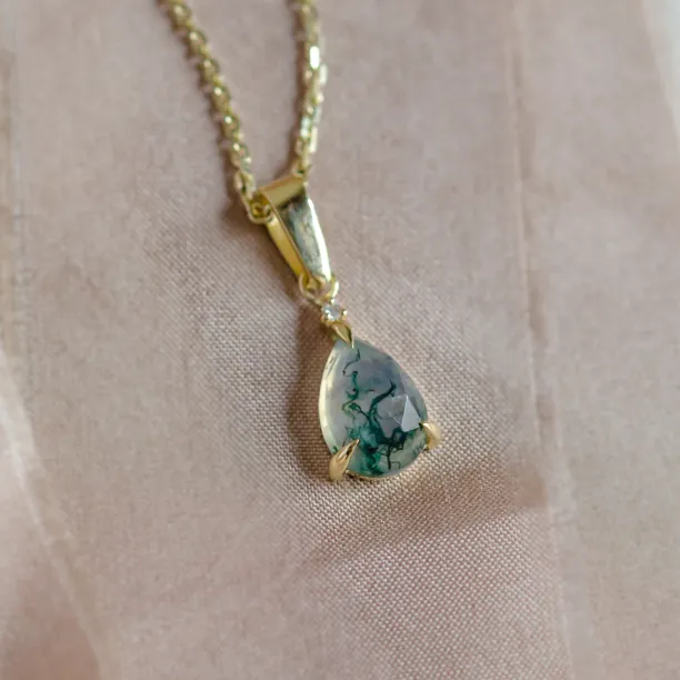 Gold necklace with pear moss agate and diamond GISELLE Image