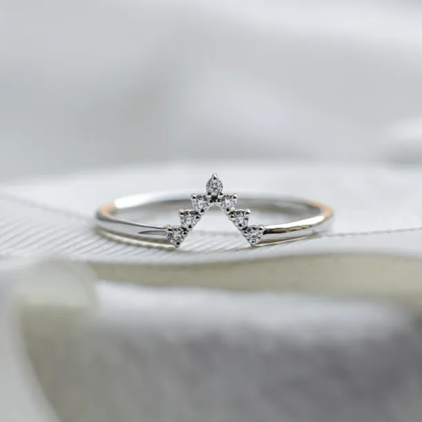 Diamond curved wedding ring REGGIANA Image