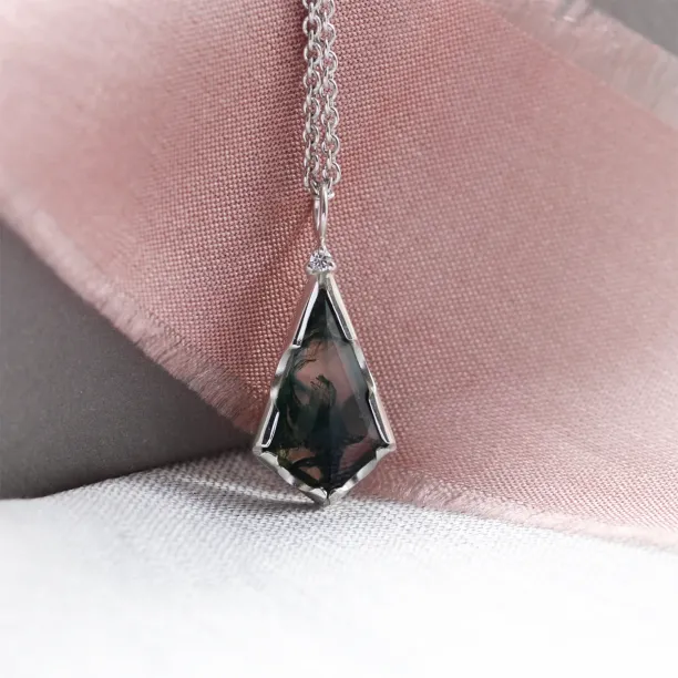 Moss agate pendant with diamond MATTIA Image