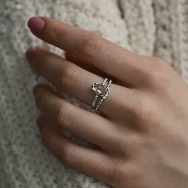 Gold eternity ring with diamonds Tiernan Image