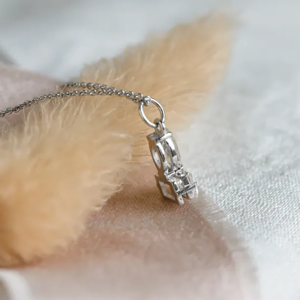 Minimalist necklace with lab-grown diamonds LEONE Image
