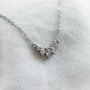 Gold cluster necklace with lab created diamonds JESSICA Thumbnail
