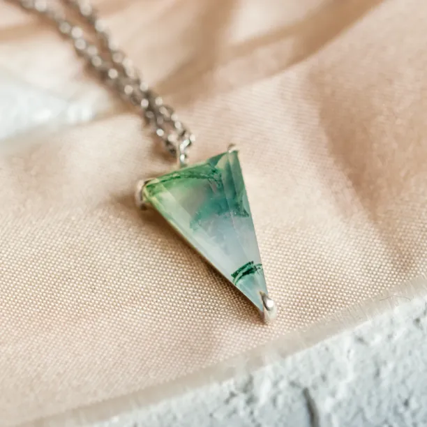 Gold triangle moss agate necklace GALADRIEL Image