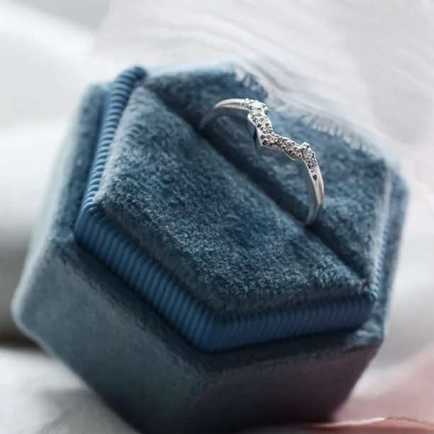 Curved wedding ring with diamonds HARRY Image