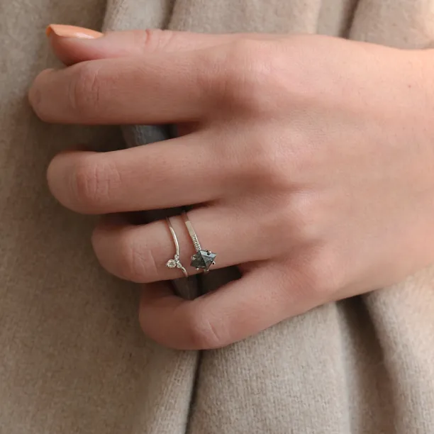 Fine gold ring with lab created diamonds JANA Image