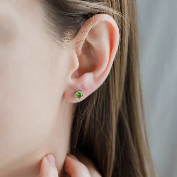 Gold earrings with peridots SALSA Image