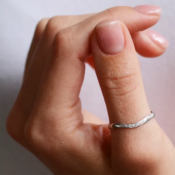 Gold organic ring with diamonds ISOLA Image