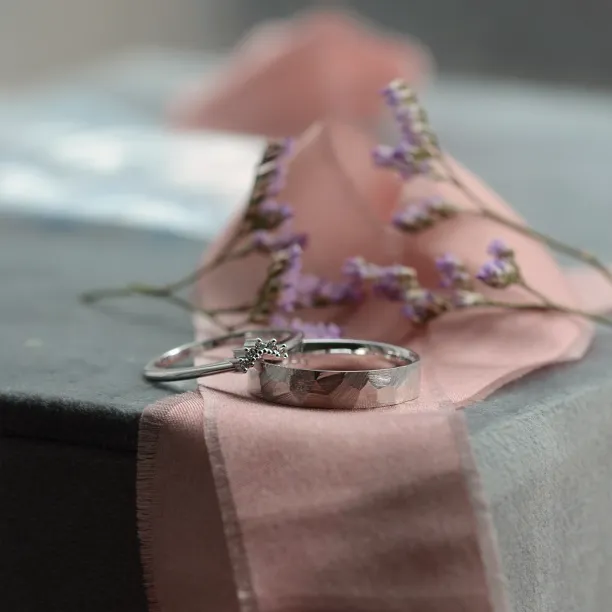 Gold ring with diamonds EMILIA Image