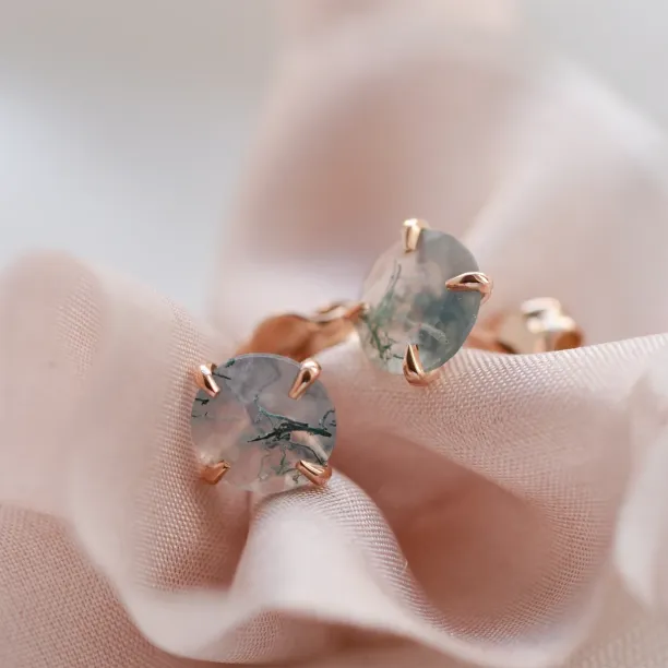 Gold stud earrings with moss agate REBECCA Image