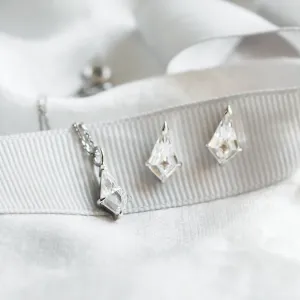 Gold kite moissanite pendant DIONA Thumbnail