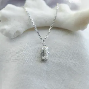 Gold pendant with baguette lab-grown diamond BEBE Thumbnail