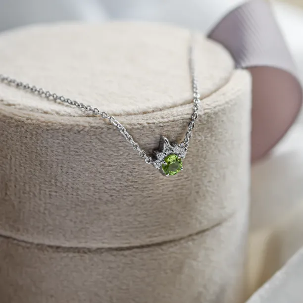 Gold necklace with peridot and diamonds LIME Image
