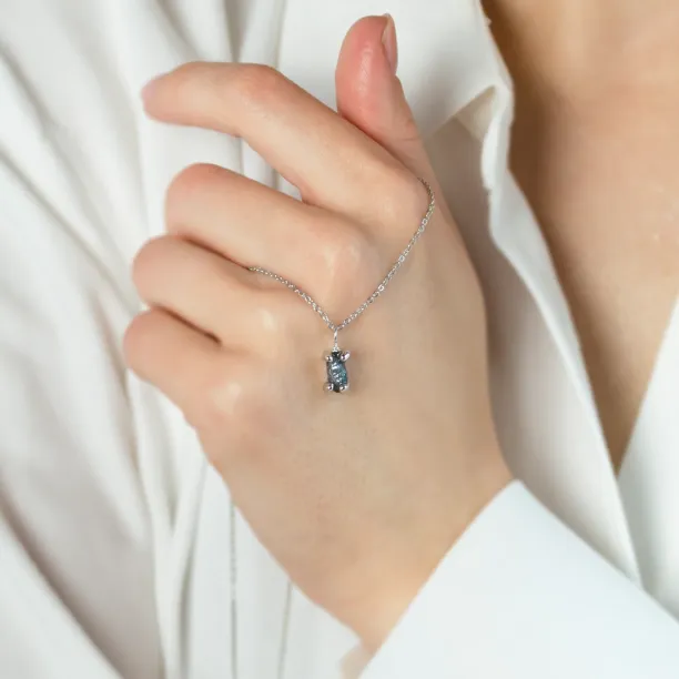 Gold necklace with raw blue diamond LORELEI Image