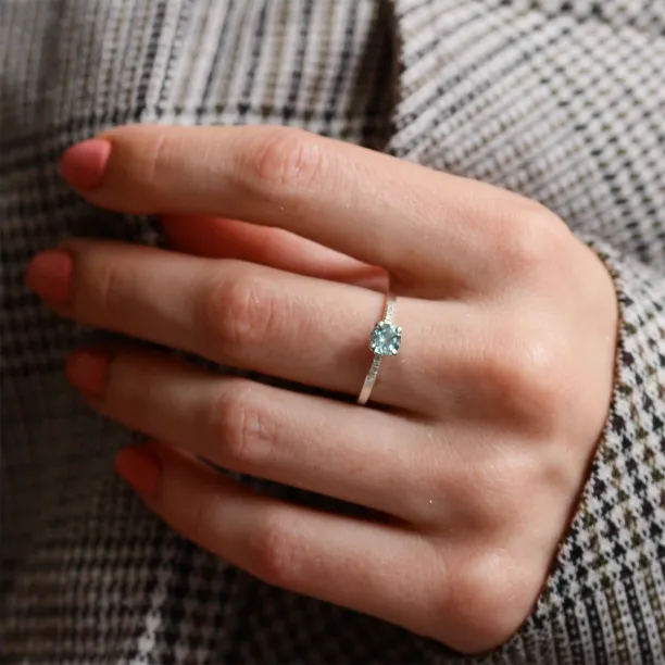 Blue topaz in gold ring with diamonds GINEVRA Image