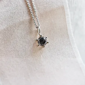 Minimalist necklace with salt and pepper diamond KAI