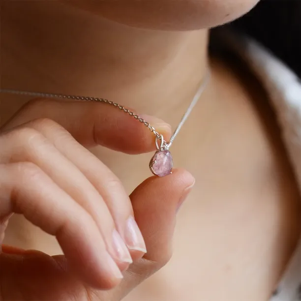 Gold necklace with strawberry quartz and diamond FRESA Image