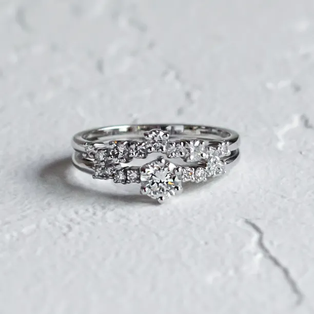 Elegant engagement set with diamonds GABRIELE Image
