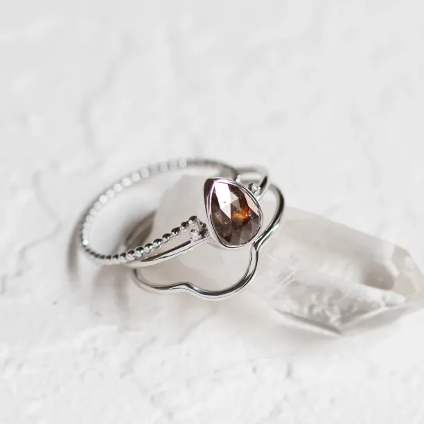 Gold engagement set with pear salt and pepper diamond MEGGIE Image