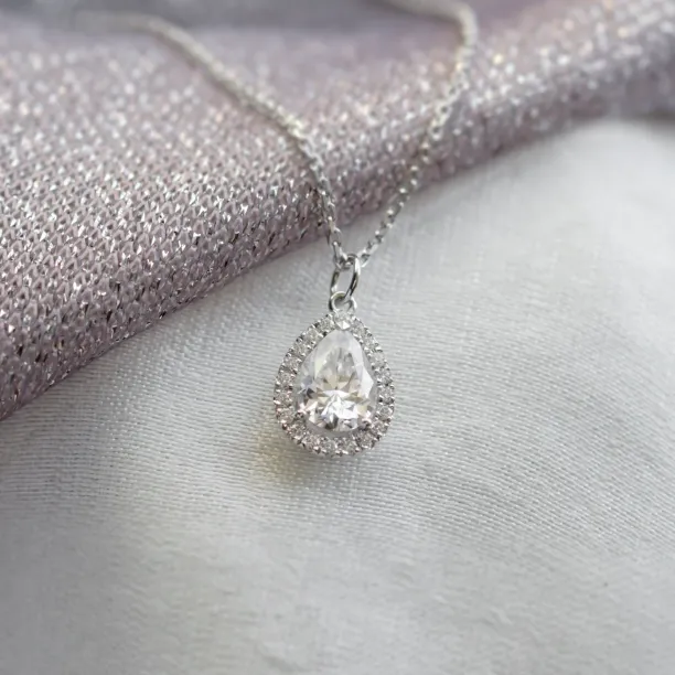 Gold halo pendant GLORIA Image