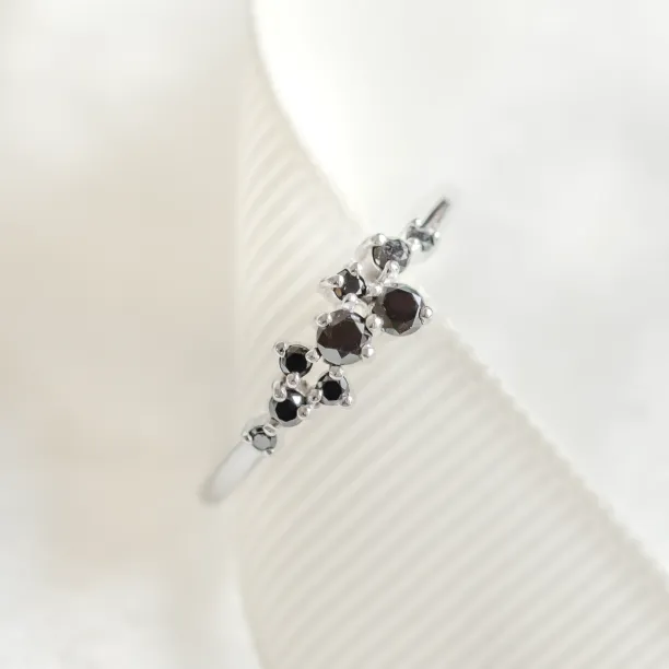 Gold ring with black diamonds CLARA Image