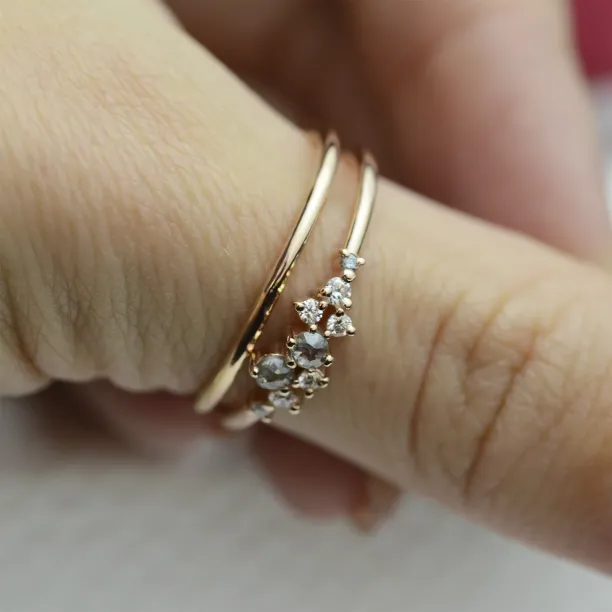 Gold rings set with salt and pepper diamonds FLYN Image