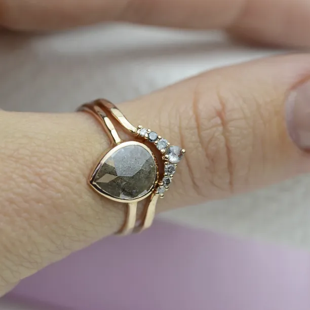 Gold set rings with salt and pepper diamonds PAULA Image