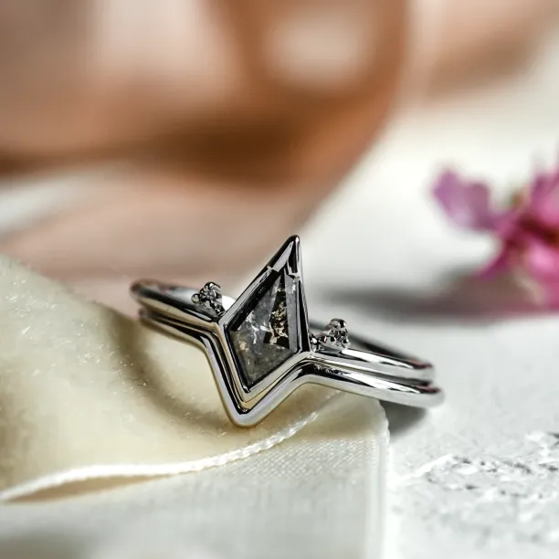 Set gold rings with salt and pepper diamond SALLY Image