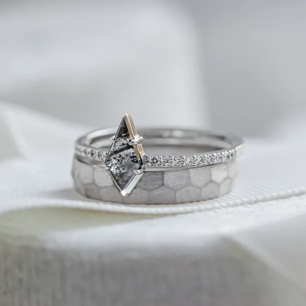 Gold wedding set with salt and pepper diamond ZERBY Image