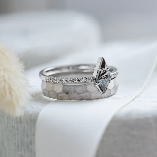 Gold wedding set with salt and pepper diamond ZERBY Image