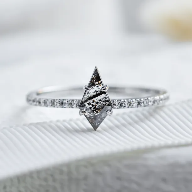 Gold wedding set with salt and pepper diamond ZERBY Image