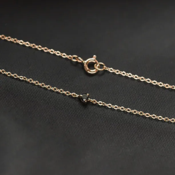 Minimalist bracelet with a black diamond BLAKE Image