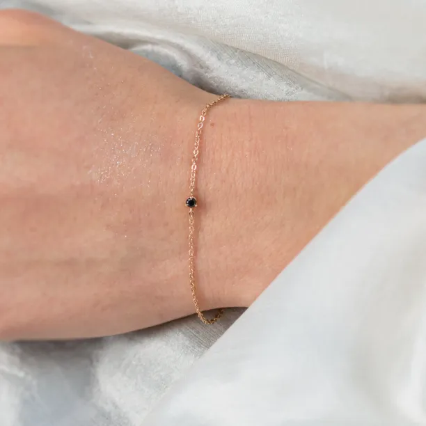 Minimalist bracelet with a black diamond BLAKE Image