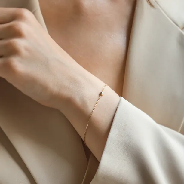 Minimalist bracelet with salt and pepper diamond TANYA Image