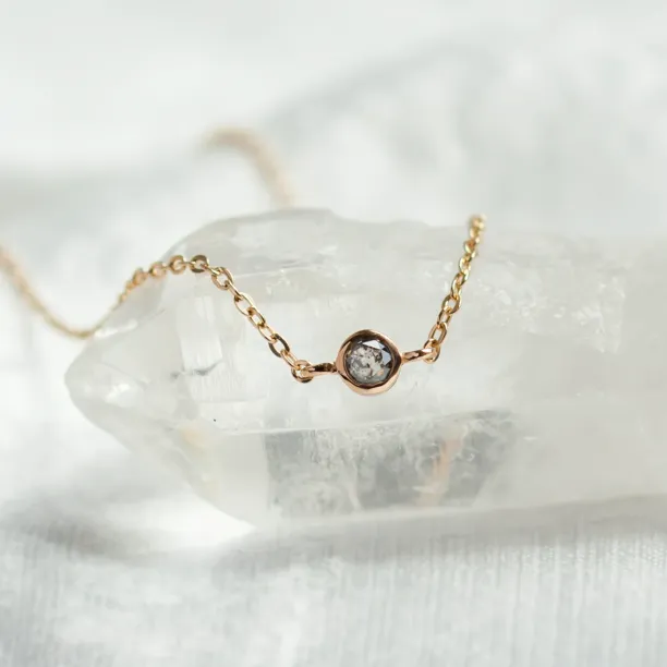 Minimalist bracelet with salt and pepper diamond TANYA Image