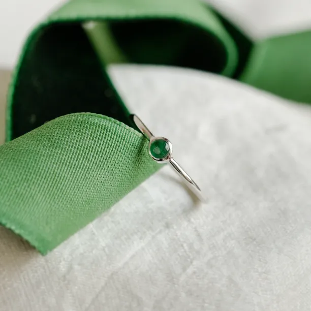 Emerald stackable fine ring CARAGH Image